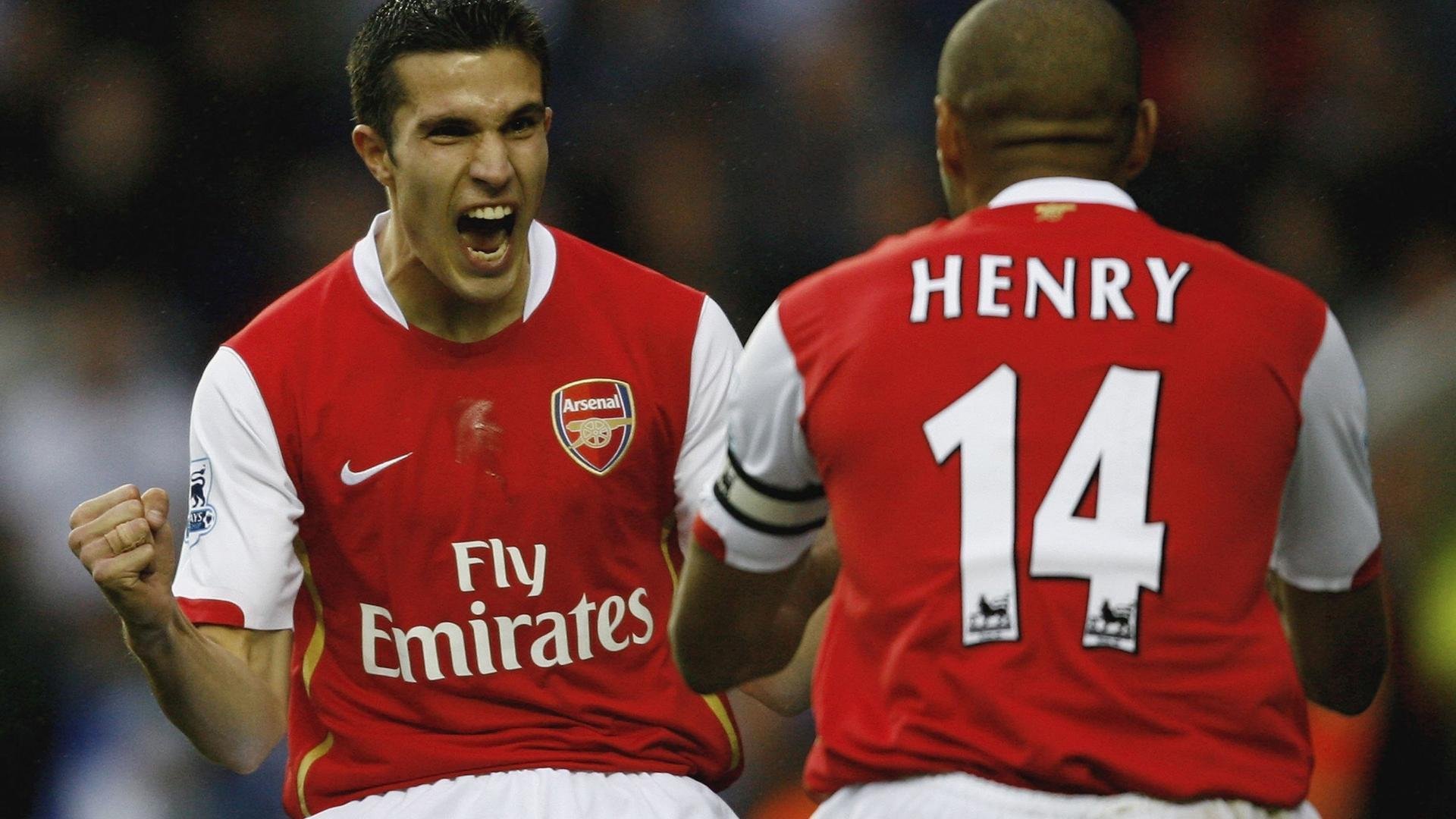 卡迪夫城锋线组合稳定，蓝鸟军团继续高飞，卡迪夫和蜂鸟选择