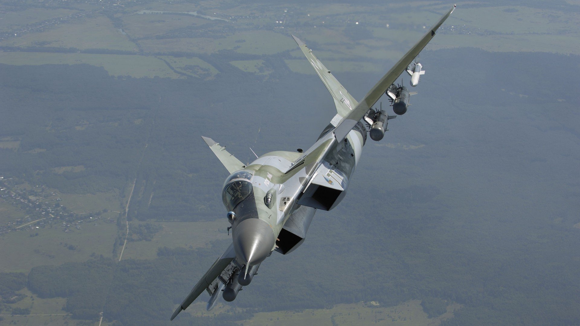 多特蒙德主场2-0战胜门兴格拉德巴赫，继续领跑德甲，多特蒙德客场