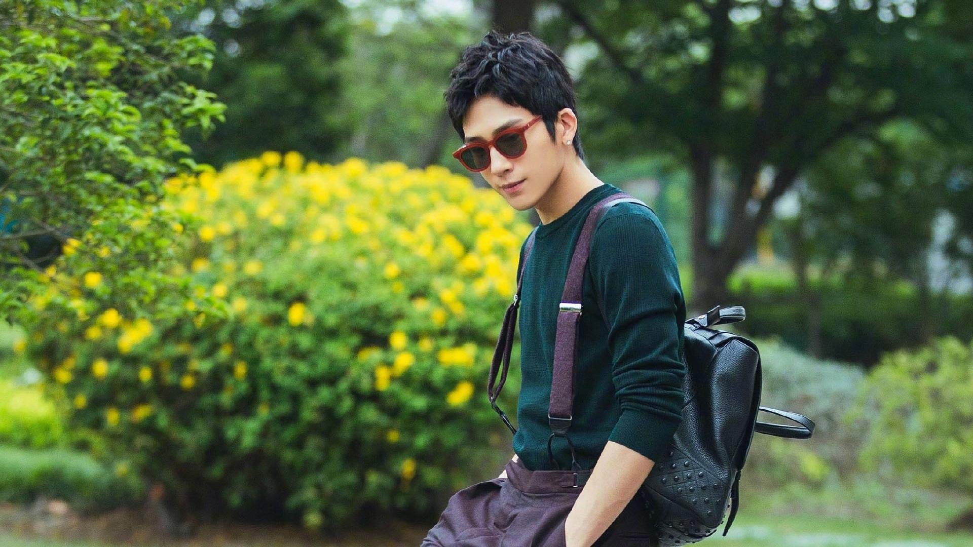 美因茨球队在场上表现出色，以出色表现赢得比赛，美因茨俱乐部官网