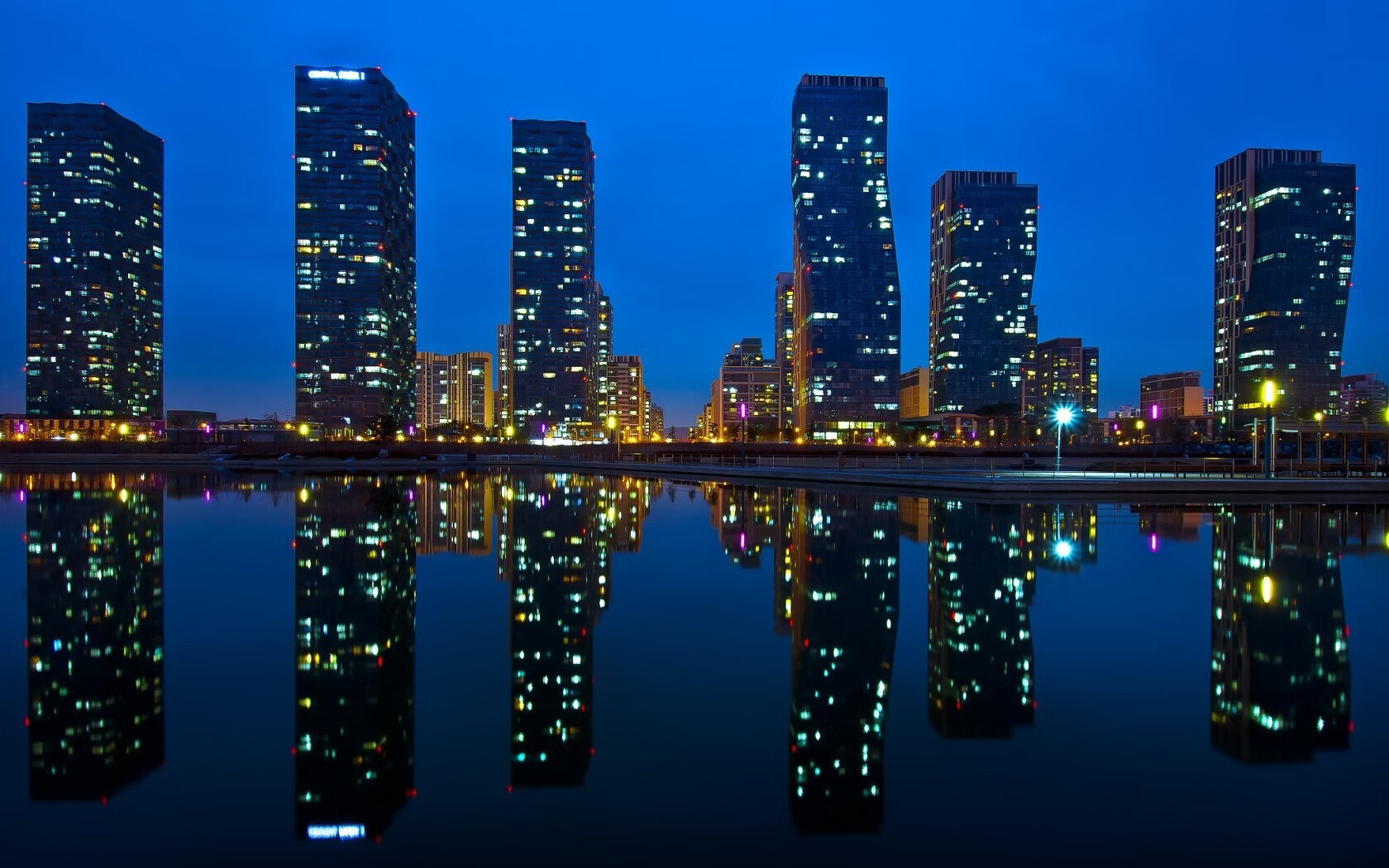 英超激战不断：胜负未卜，精彩无边！，英超锦集