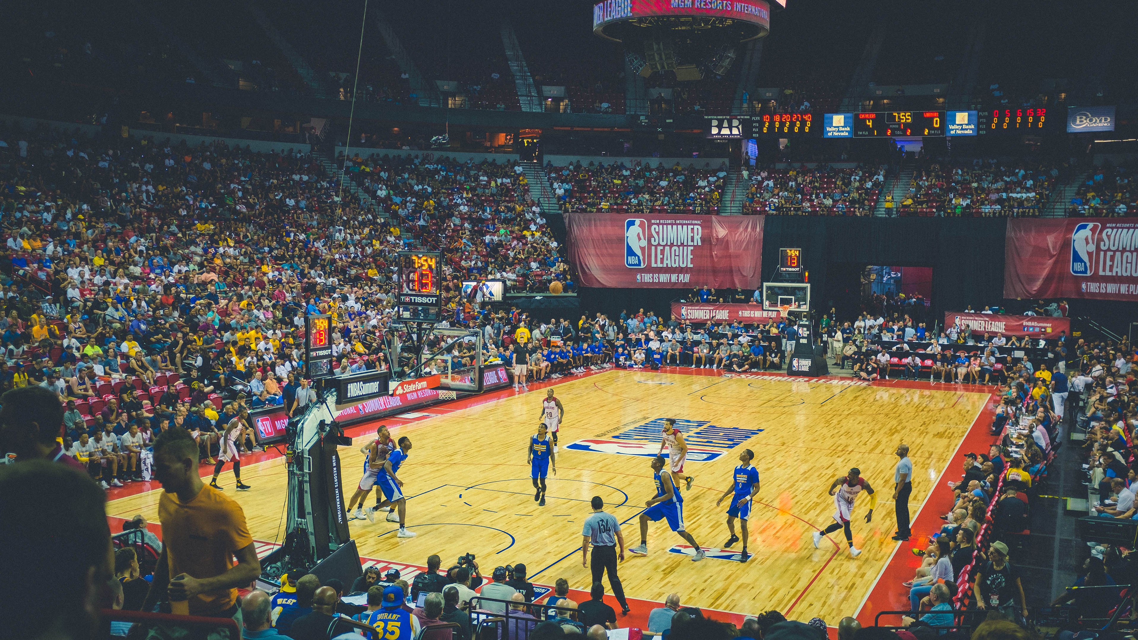 爱游戏体验-_湖人阵容齐整，誓冲季后赛高峰_，湖人2022阵容